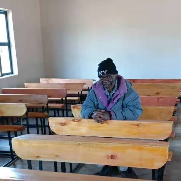 new primary desks